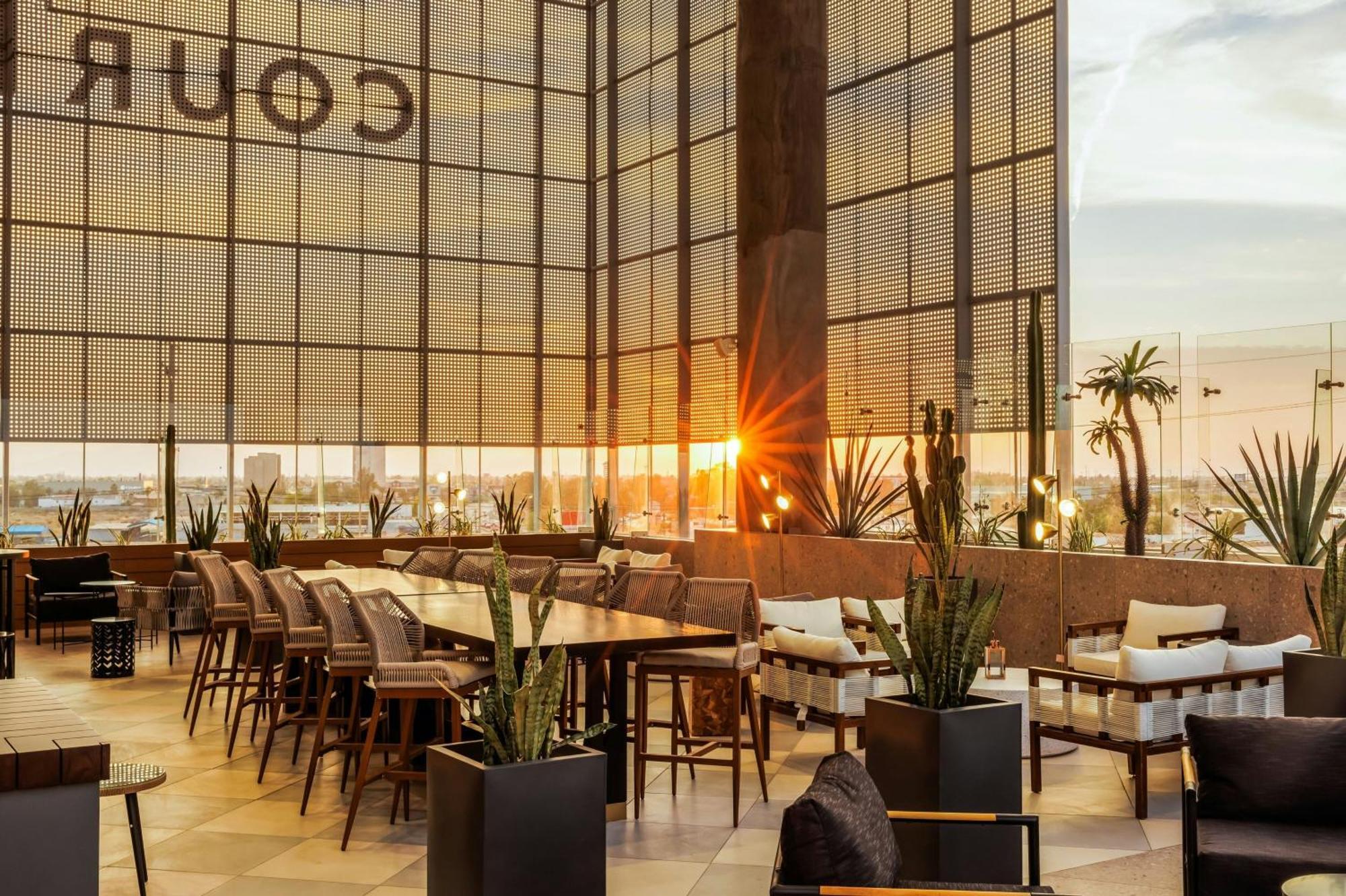 Courtyard By Marriott Mexicali Hotel Exterior photo